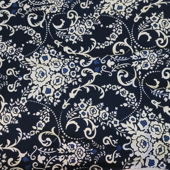 Navy Floral Midi dress - Picture 3 of 4